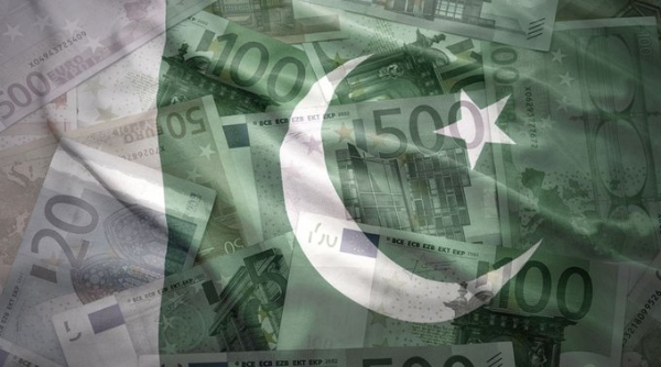 Saudi Arabia To Give $2 Billion To Cash Strapped Pakistan - Finance